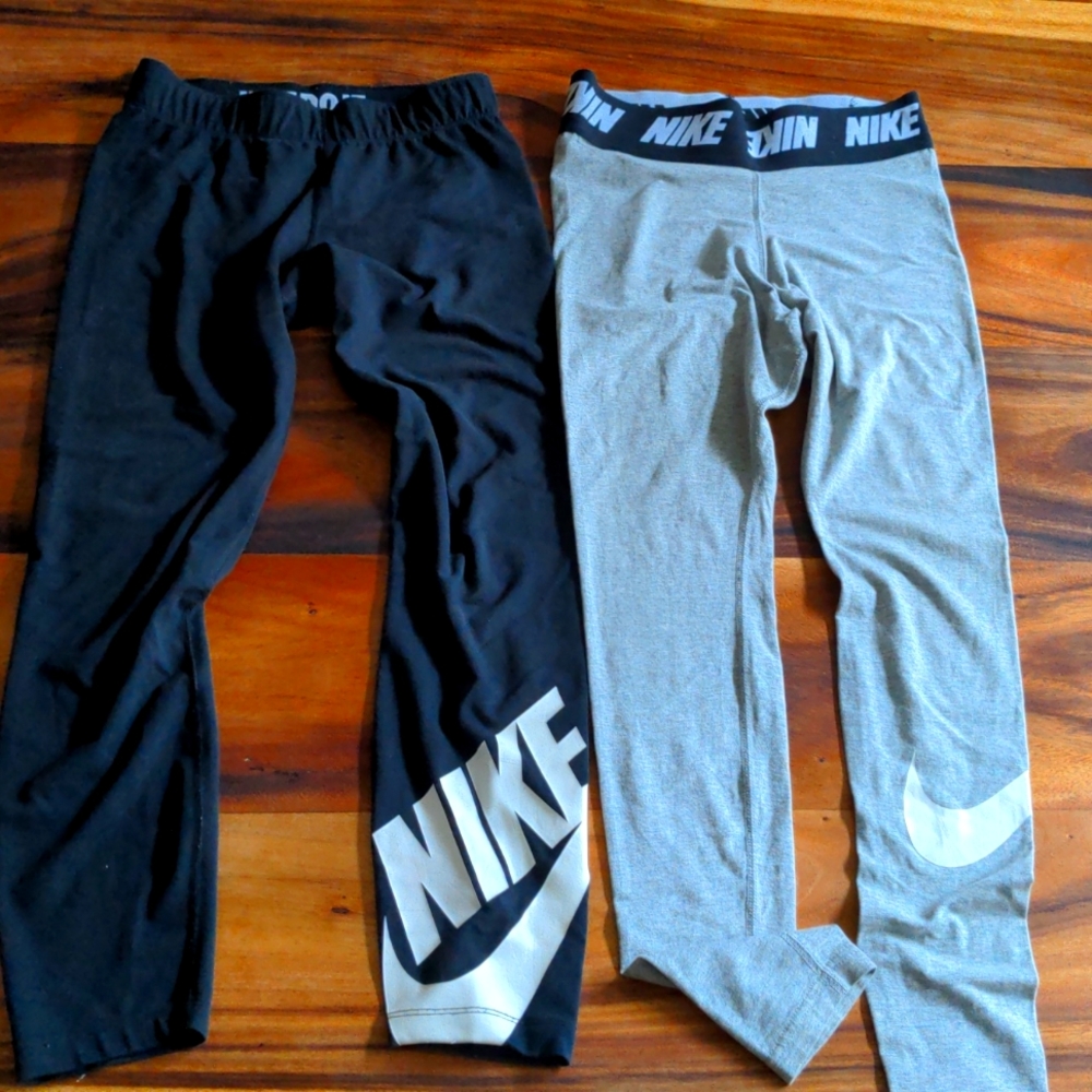 2 pair Nike leggings